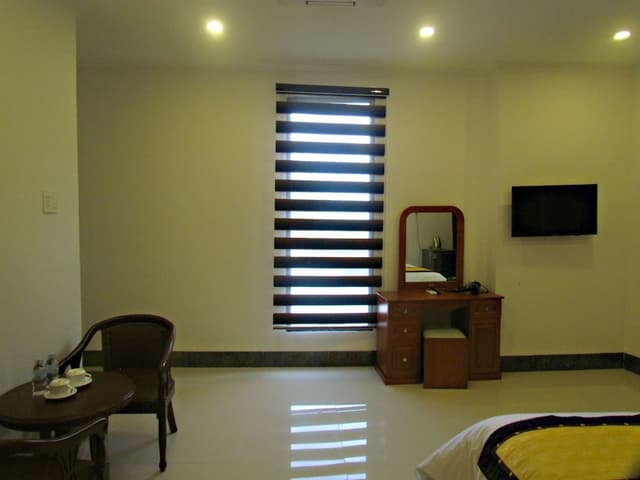 VIP Room, Sea View