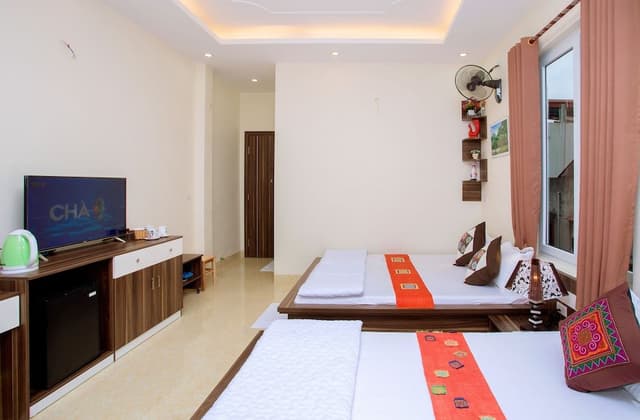 Family Room, Balcony, City View