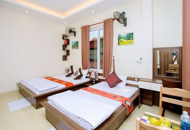 Family Room, Balcony, City View