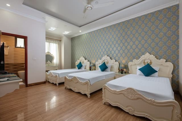 Family Room, 3 Bedrooms