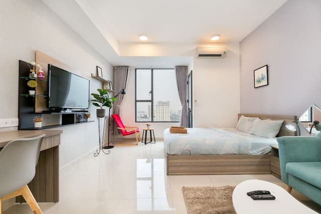 TeeUP Home Studio (Free Swimming Pool & Gym)