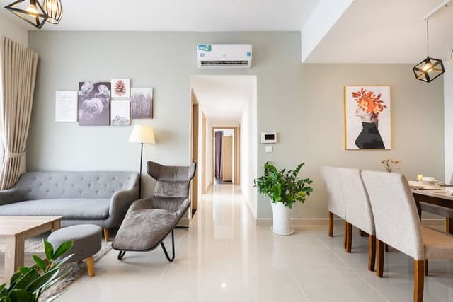 Three-Bedroom Apartment (Free Swimming Pool & Gym)
