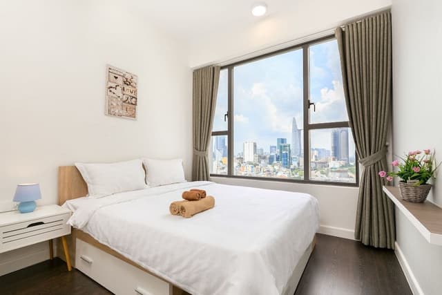 Three-Bedroom Apartment (Free Swimming Pool & Gym)