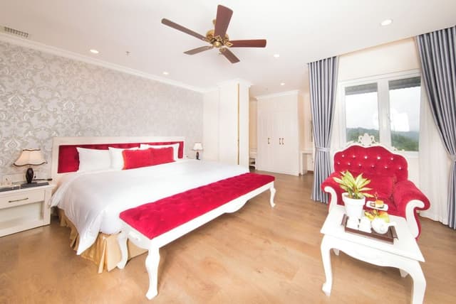 Executive Suite