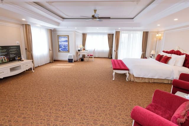 Presidential Suite