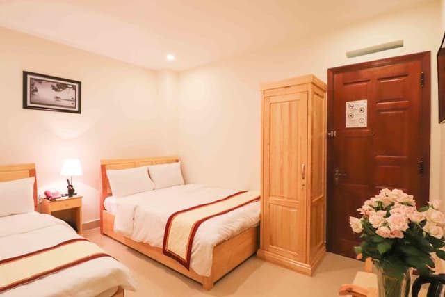Standard Quadruple Room, 2 Double Beds, Non Smoking, No Windows