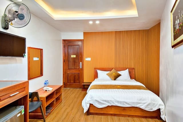 Deluxe Double Room, City View