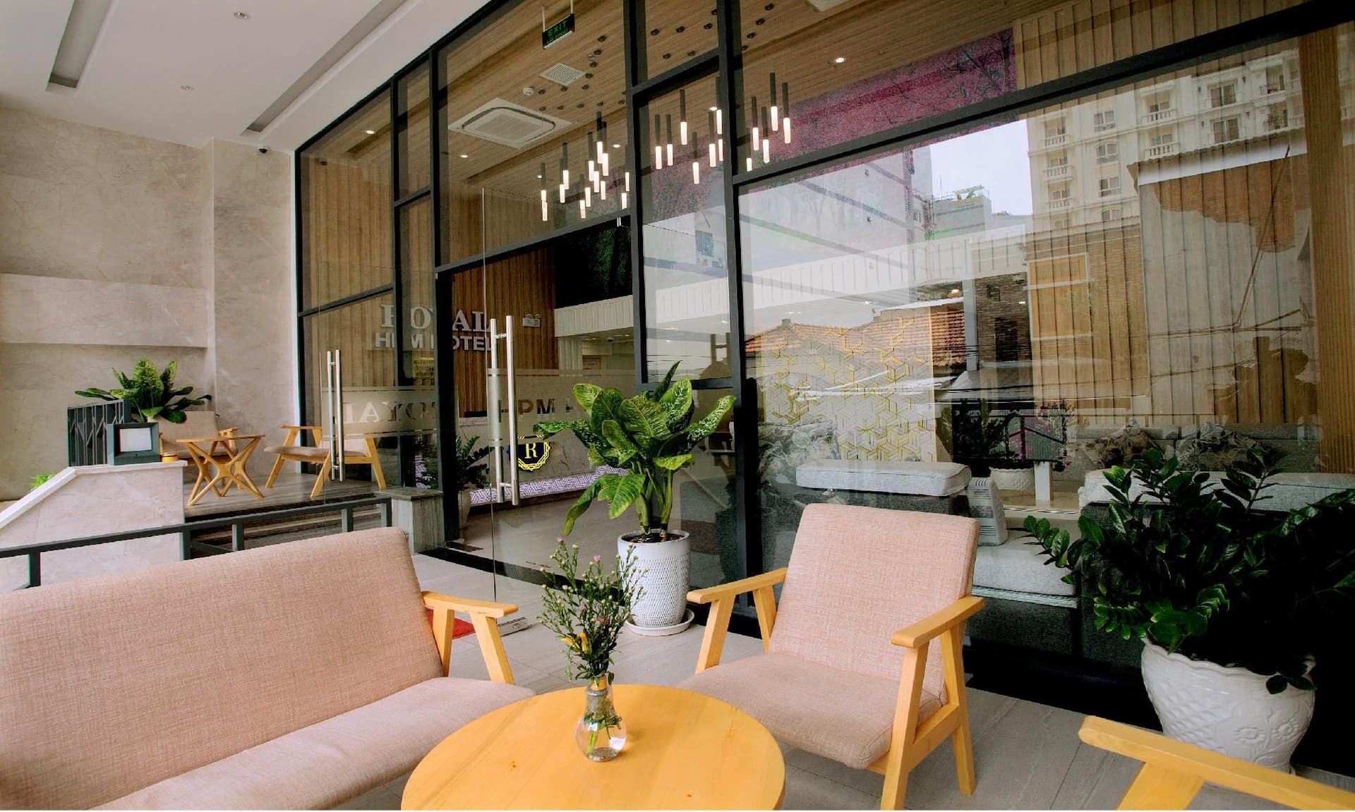 Royal HPM Hotel