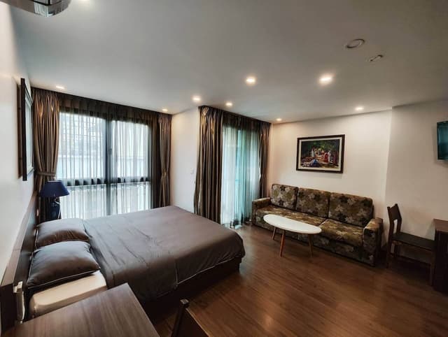 Deluxe Studio, 1 King Bed