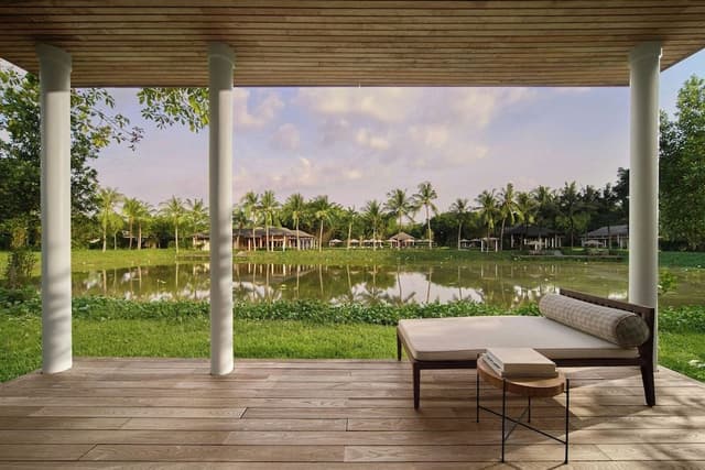 Bungalow, 1 King Bed, Garden View