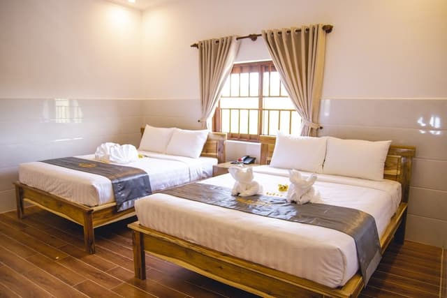 Family Double Room, 2 Queen Beds, Private Bathroom, Garden View