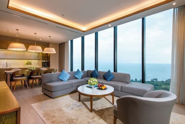 Panoramic Room