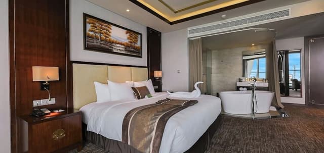 Suite, Ocean View