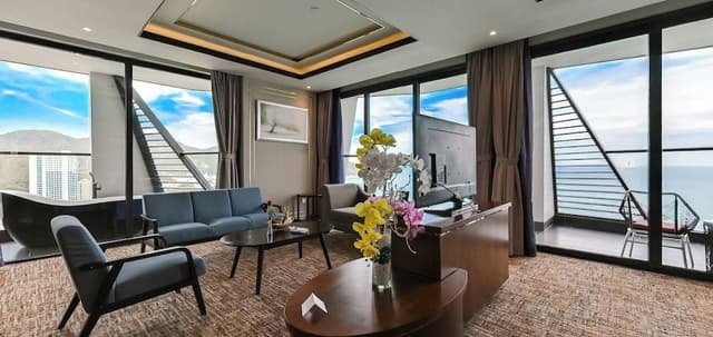 Suite, Ocean View