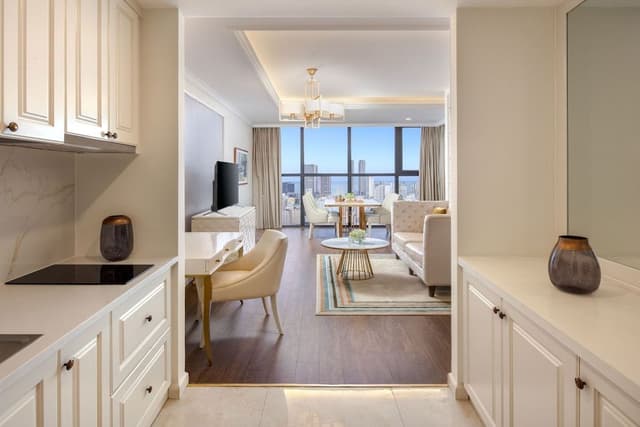 Junior Studio Suite