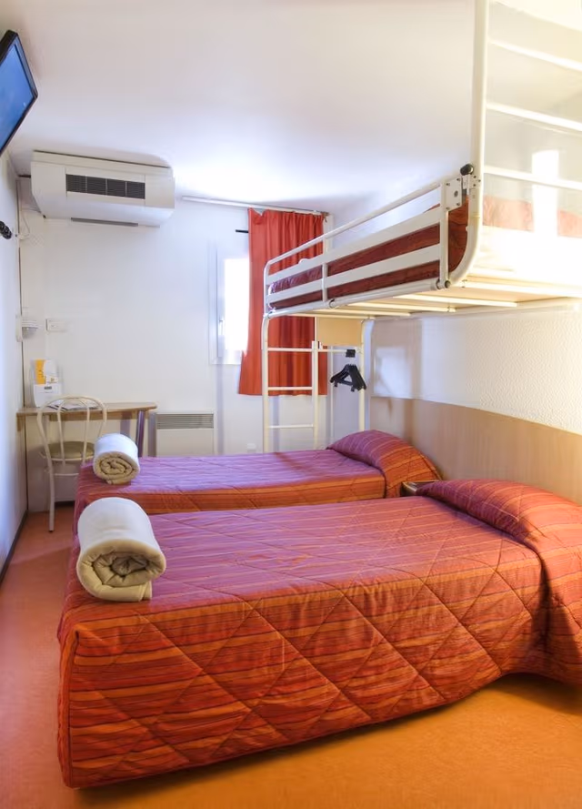 Standard Room, 3 Twin Beds