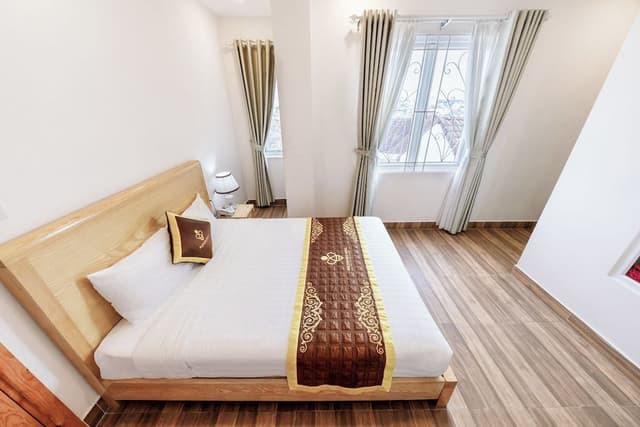 Deluxe Double Room (Window)