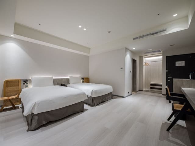 Business Twin Room