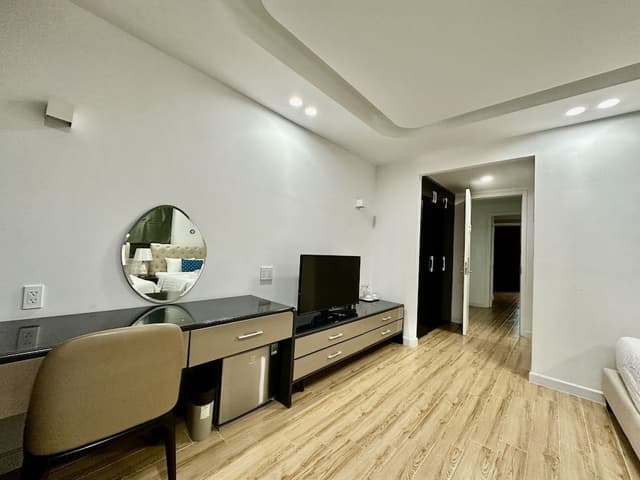 5BR Duplex villa by the beach