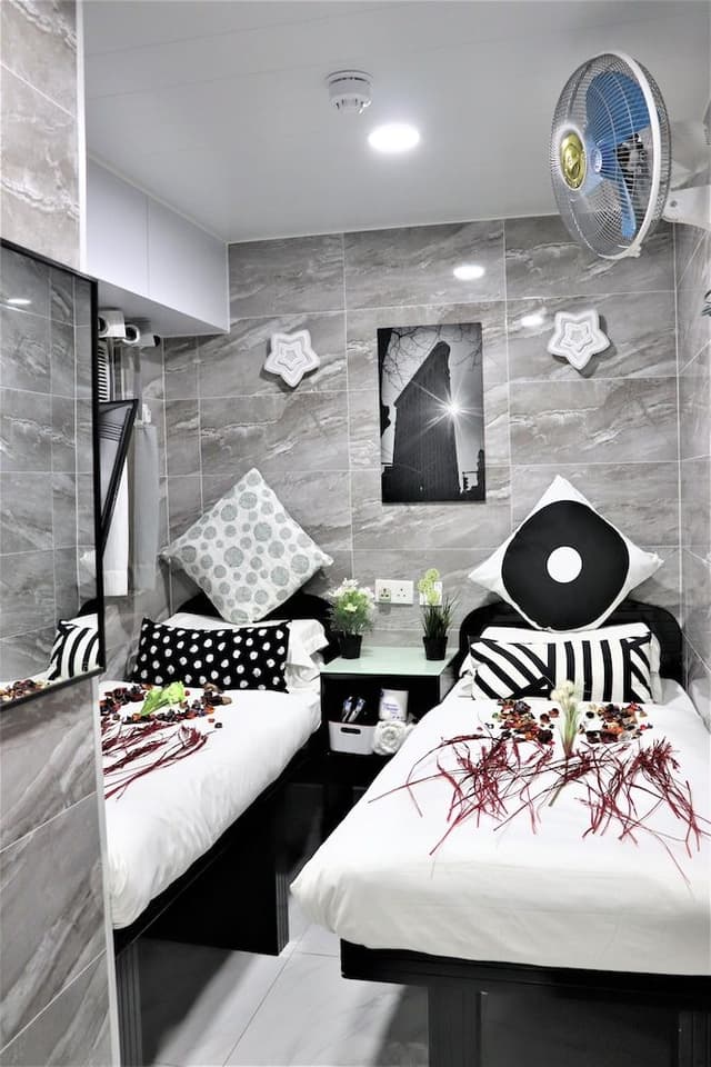 Deluxe Twin Room
