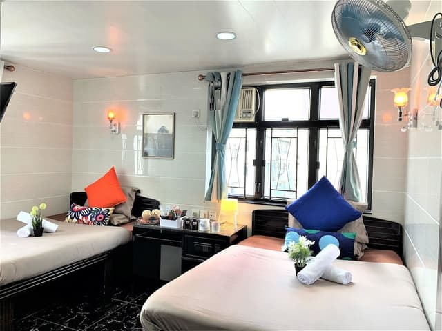 Deluxe Family Room