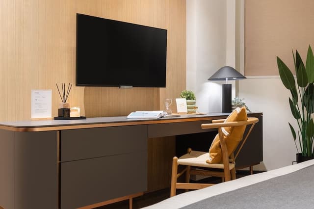 Premier King Room