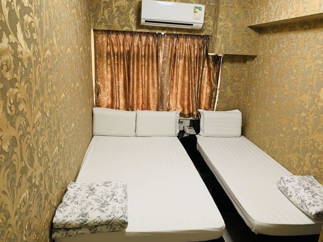 Triple Room