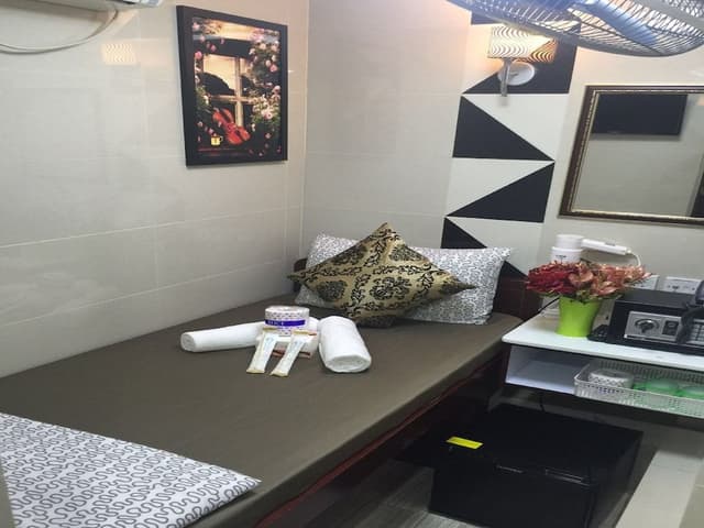 Standard Single Room, No Windows