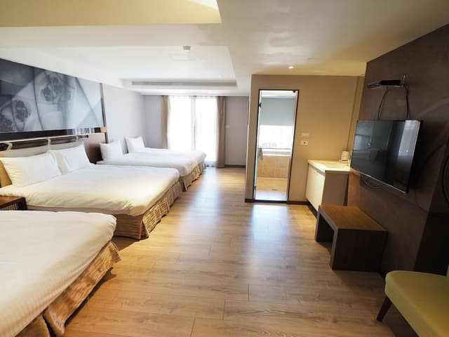 Family Studio Suite, Multiple Beds