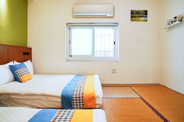 Family Room, Multiple Beds