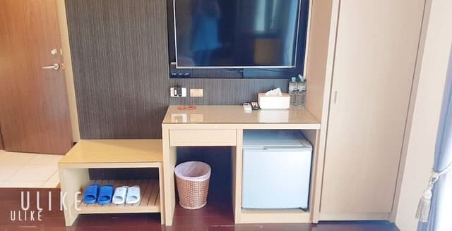 Double Room, Balcony (302)