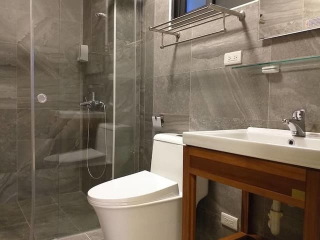 Double Room, 1 King Bed