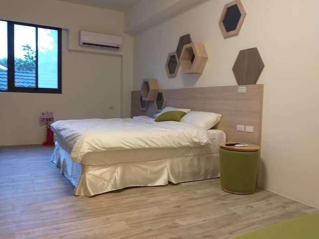 Double Room, 1 King Bed