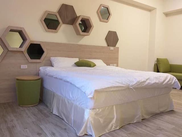 Double Room, 1 King Bed