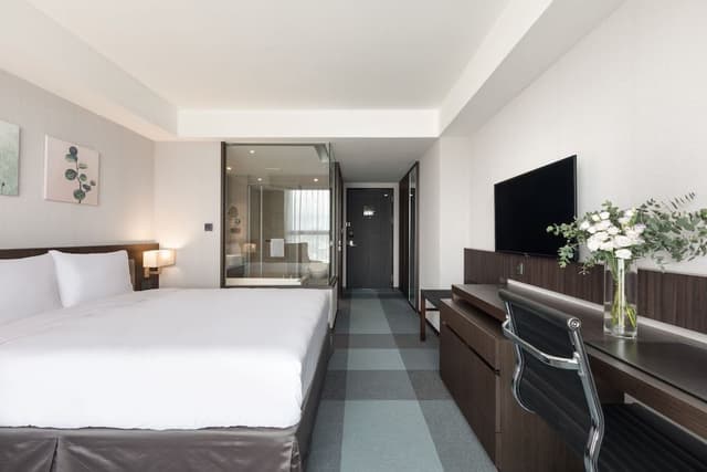 Deluxe King Room