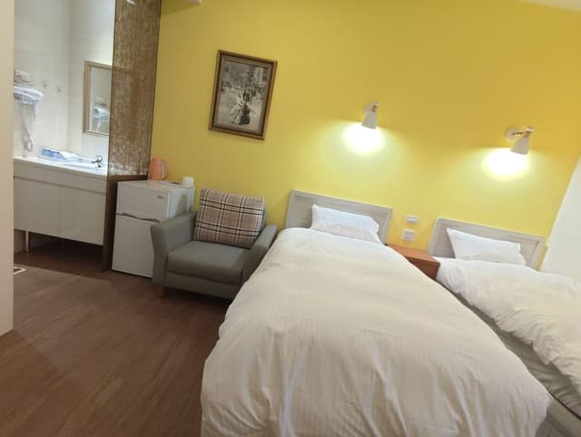 City Twin Room