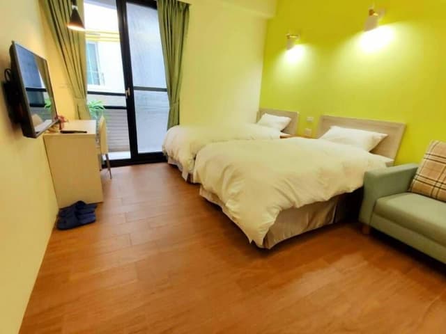 City Twin Room