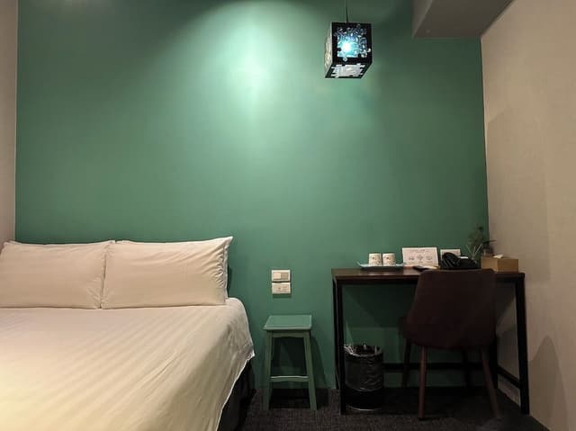 Standard Double Room, No Windows