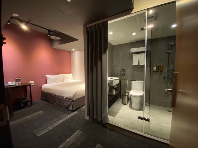Adjoining Double Rooms