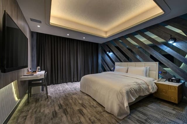 Gallery Double Room, Jetted Tub