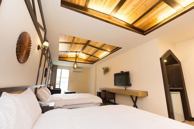 Deluxe Quadruple Room, 2 Double Beds, Non Smoking