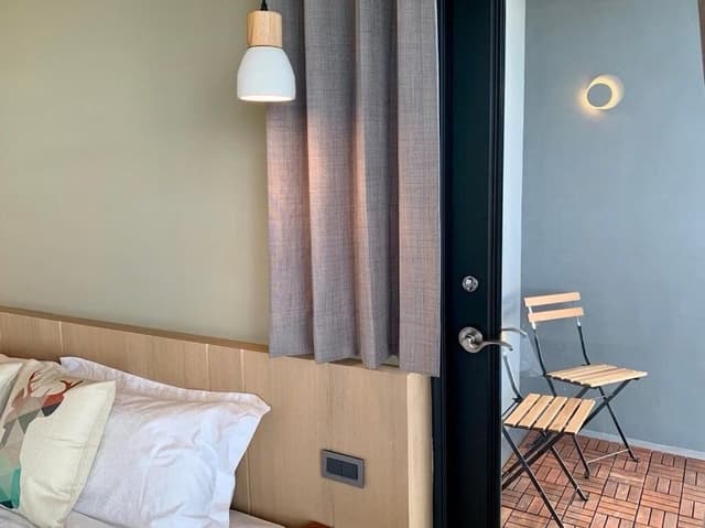 Gallery Room, 1 Queen Bed, Balcony, Ocean View