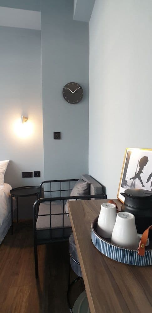 Double Room (G)
