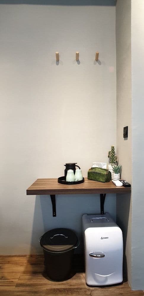 Double Room (C.E)