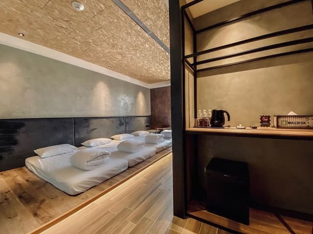 Japanese Family Room