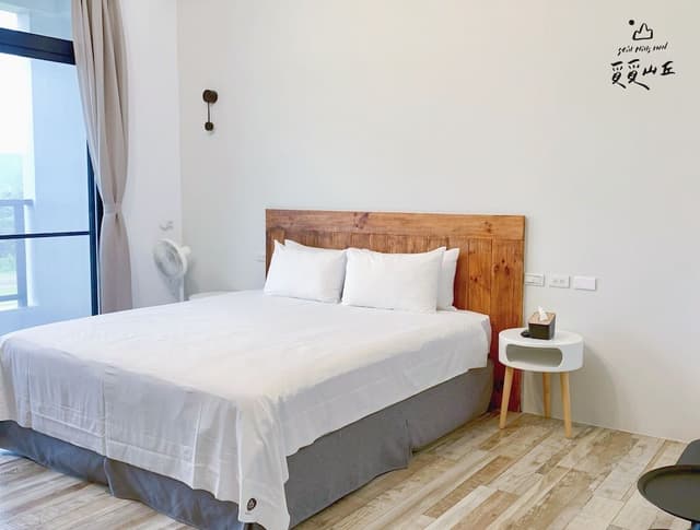 Comfort Double Room, 1 King Bed, Balcony, Mountain View