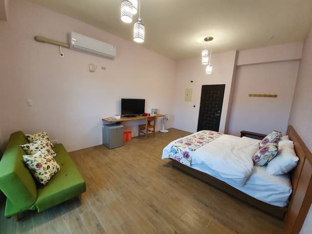 Double Room, Balcony (B202)