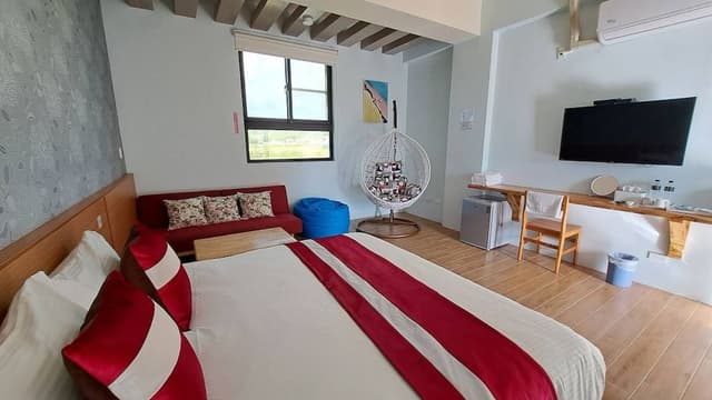 Double Room (B206)