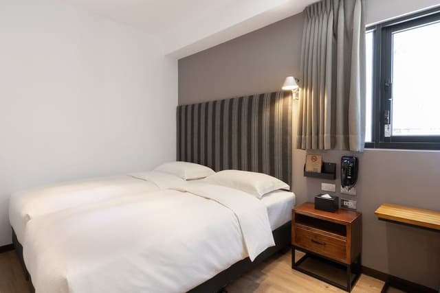 Business Twin Room