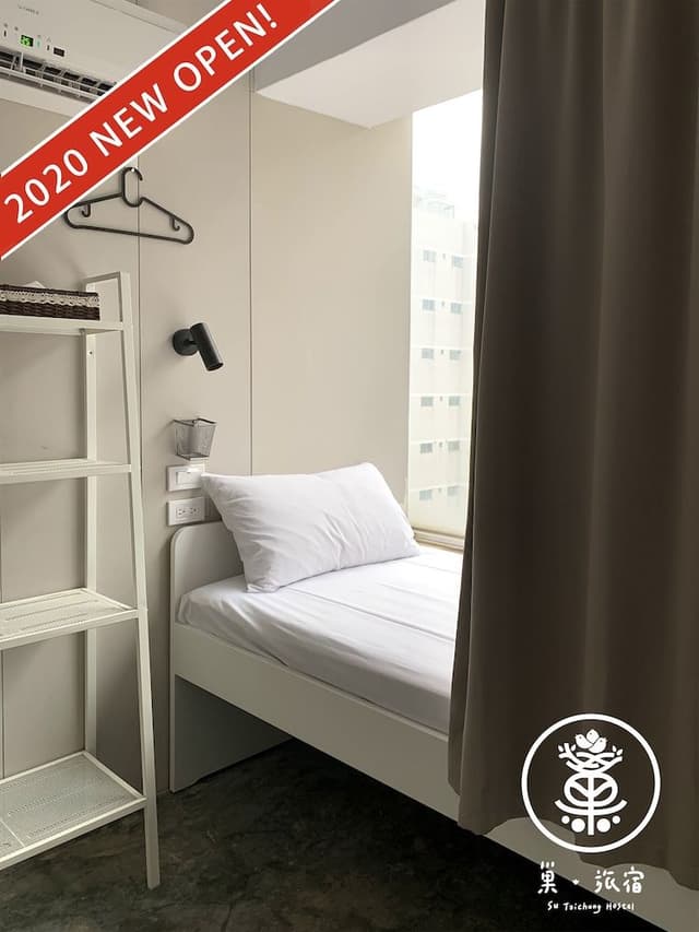 Male Dormitory - Twin Bed